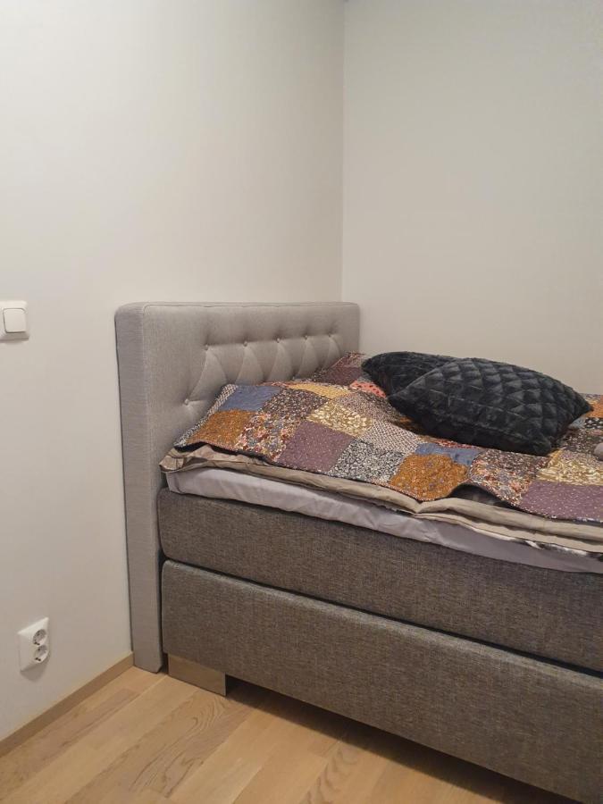 Moderni, Viihtyisae Pikkukaksio Saunalla Pori Exterior foto